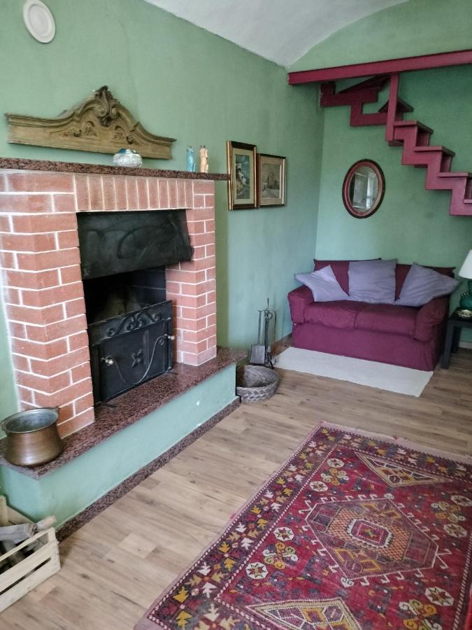 Casa Relax Immersa Nel Verde Della Natura 카살보르고네 외부 사진